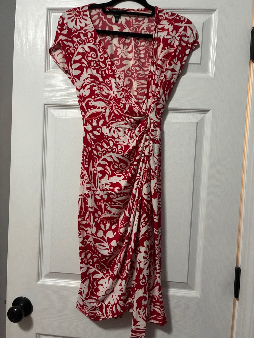 Maggie London Ellison Red & White Floral Wrap Dress - Women